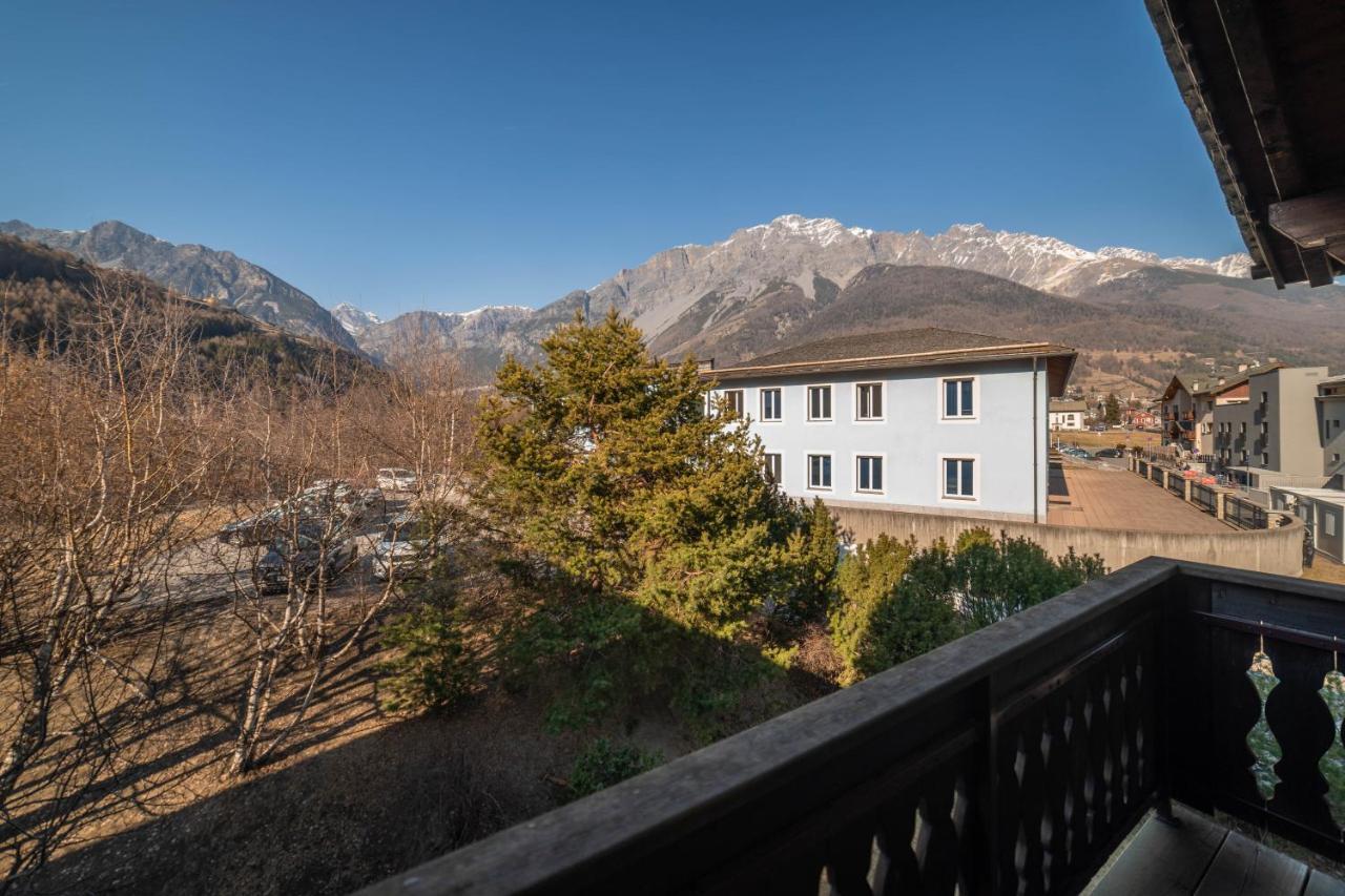 Alpi & Golf Hotel Бормио Екстериор снимка